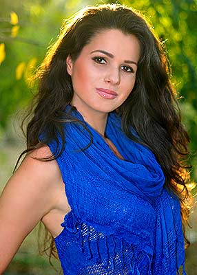 Smart woman Evgeniya from Berdyansk (Ukraine), 38 yo, hair color chestnut