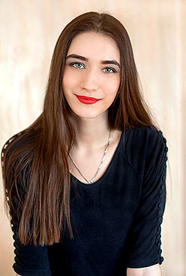 Comfort girl Elizaveta from Berdyansk (Ukraine), 26 yo, hair color brown-haired