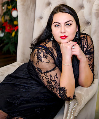 Pretty lady Yana from Berdyansk (Ukraine), 40 yo, hair color black