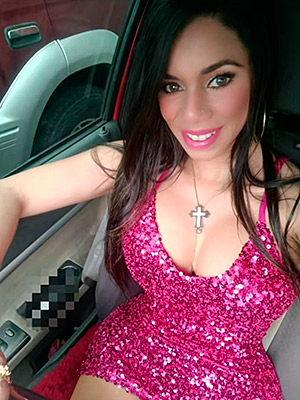 Candid bride Veliz from Caracas (Venezuela), 40 yo, hair color black