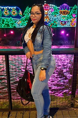 Wellmannered lady Jenifer from Medellin (Colombia), 27 yo, hair color black