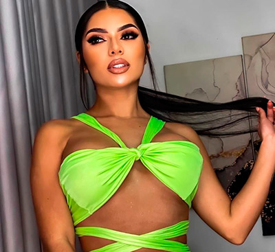 Cultured woman Luz Adriana from Medellin (Colombia), 30 yo, hair color black