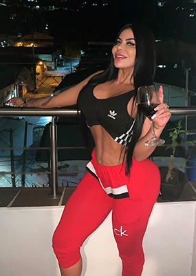 Harmonious wife Maria from Medellin (Colombia), 37 yo, hair color black