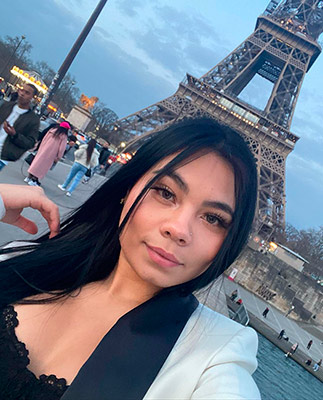 Happy girl Yulieth from Medellin (Colombia), 21 yo, hair color black