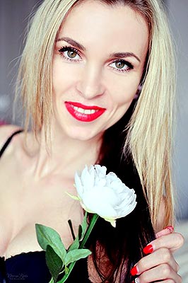 Active lady Ekaterina from Slavutich (Ukraine), 40 yo, hair color peroxide blonde
