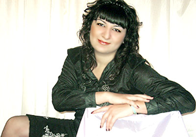Open woman Roksana from Erevan (Armenia), 39 yo, hair color chestnut