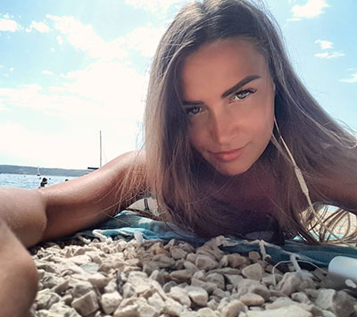 Curious woman Dar'ya from Belaya Tserkov (Ukraine), 32 yo, hair color chestnut