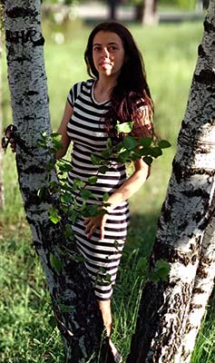 Calm bride Nadejda from Cherkassy (Ukraine), 27 yo, hair color dark brown