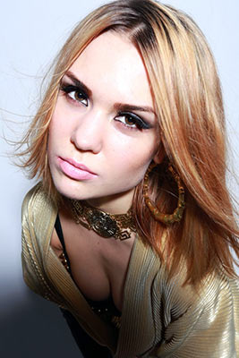 Openminded lady Evgeniya from Chernigov (Ukraine), 33 yo, hair color blonde