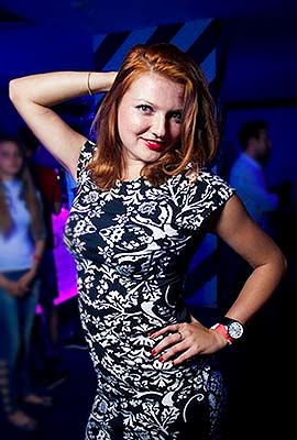 Tall bride Ekaterina from Chernigov (Ukraine), 30 yo, hair color dark brown