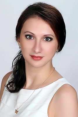 Slender lady Aleksandra from Chernigov (Ukraine), 40 yo, hair color brown-haired