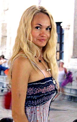 Serious bride Tat'yana from Chernovtsy (Ukraine), 55 yo, hair color light brown