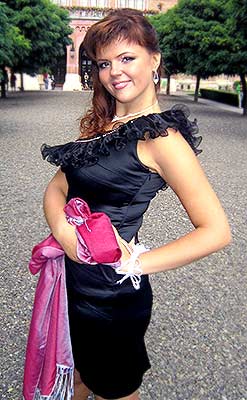 Tall bride Valeriya from Chernovtsy (Ukraine), 37 yo, hair color brown-haired
