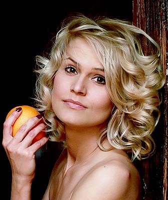 Good woman Aleksandra from Chernovtsy (Ukraine), 42 yo, hair color blond