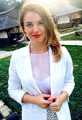 Smart lady Viktoriya from Dnepropetrovsk (Ukraine), 30 yo, hair color light brown