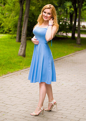 Good woman Anna from Dnipro (Ukraine), 43 yo, hair color blonde