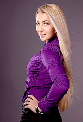 Jolly lady Yuliya from Evpatoria (Ukraine), 39 yo, hair color light brown