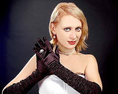 Energetic lady Viktoriya from Obukhov (Ukraine), 58 yo, hair color blonde