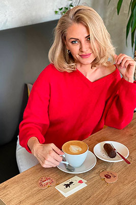 Grateful lady Viktoriya from Oberhausen (Germany), 47 yo, hair color blonde