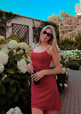 Purposeful bride Kristina from Kharkov (Ukraine), 25 yo, hair color light brown