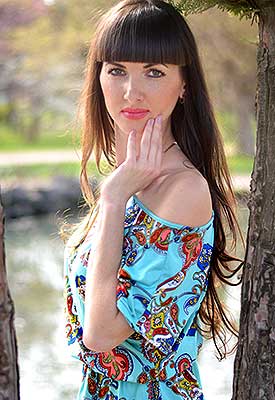 Healthy bride Elena from Simferopol (Russia), 36 yo, hair color brown-haired