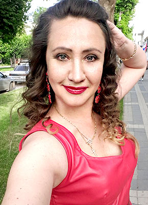 Polite lady Tat'yana from Kiev (Ukraine), 48 yo, hair color brown-haired