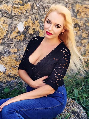 Open bride Yuliya from Krasnodar (Russia), 44 yo, hair color blonde