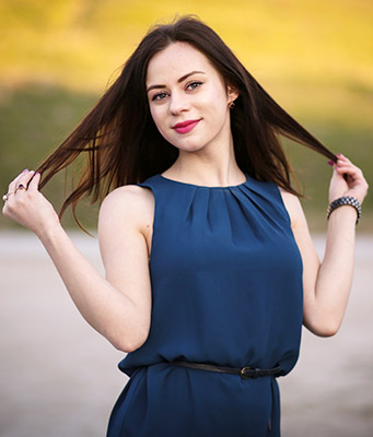 Honest girl Marina from Krasnodar (Russia), 27 yo, hair color chestnut