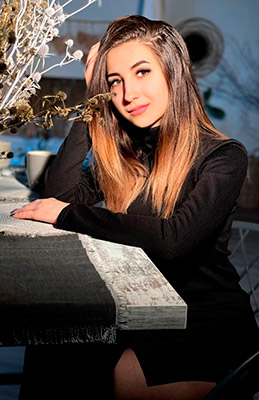 Nice girl Violeta from Nikolaev (Ukraine), 23 yo, hair color brunette