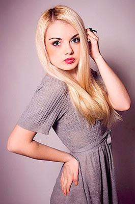 Open lady Aleksandra from Kiev (Ukraine), 30 yo, hair color blonde