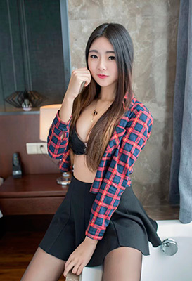 Sincerely lady Hong from Guangzhou (China), 24 yo, hair color black