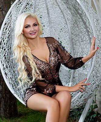 Sensual lady Nataliya from Odessa (Ukraine), 37 yo, hair color peroxide blonde