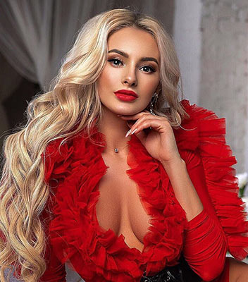 Talkative lady Aleksandra from Zhitomir (Ukraine), 26 yo, hair color blonde
