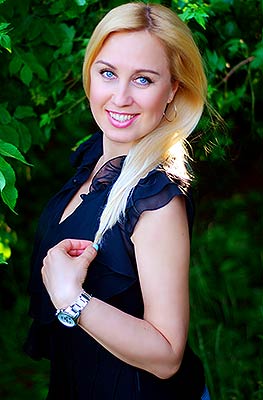 Smart bride Yanina from Kharkov (Ukraine), 54 yo, hair color blonde