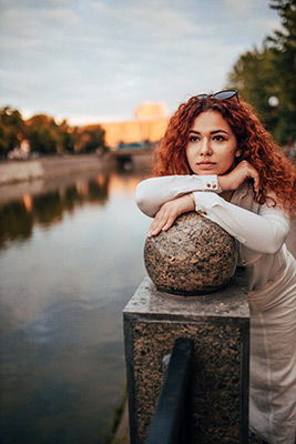 Energetic bride Ninel' from Kramatorsk (Ukraine), 25 yo, hair color red-haired