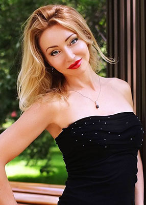 Sensitivesensual bride Oksana from Kharkov (Ukraine), 47 yo, hair color blonde