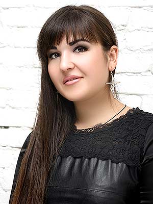 Kind lady Yuliya from Kharkov (Ukraine), 29 yo, hair color brunette