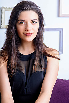 Creative bride Anastasiya from Kharkov (Ukraine), 28 yo, hair color brown-haired