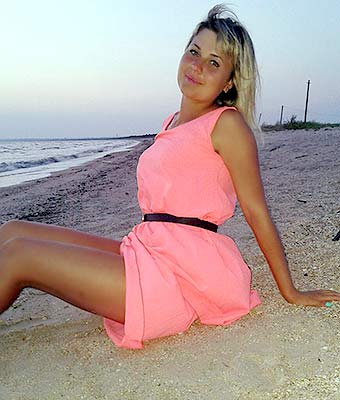 Independent girl Anna from Kharkov (Ukraine), 30 yo, hair color brown