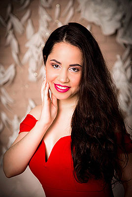 Friendly girl Anastasiya from Vinnitsa (Ukraine), 28 yo, hair color brunette