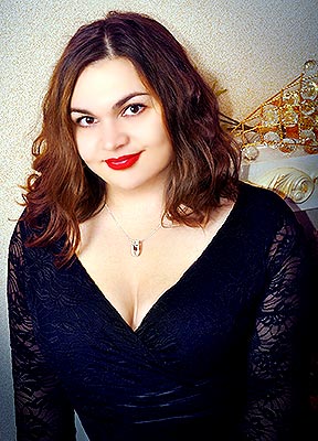 Active bride Irina from Kharkov (Ukraine), 34 yo, hair color brown-haired