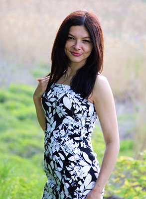 Sexy woman Tat'yana from Kharkov (Ukraine), 38 yo, hair color black