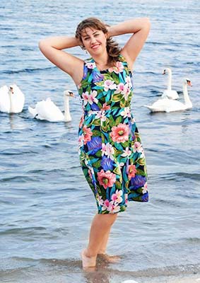 Positive bride Viktoriya from Kharkov (Ukraine), 43 yo, hair color light brown