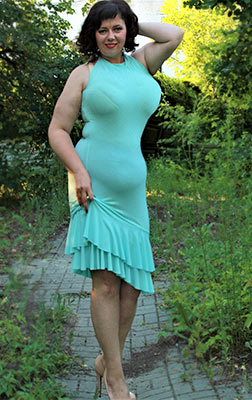 Friendly lady Tat'yana from Kharkov (Ukraine), 42 yo, hair color brunette