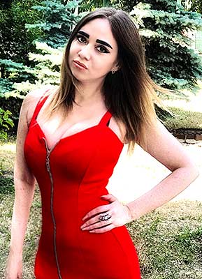 Goodhumored lady Kristina from Kharkov (Ukraine), 43 yo, hair color brunette