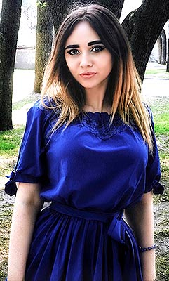 Goodhumored lady Kristina from Kharkov (Ukraine), 43 yo, hair color brunette