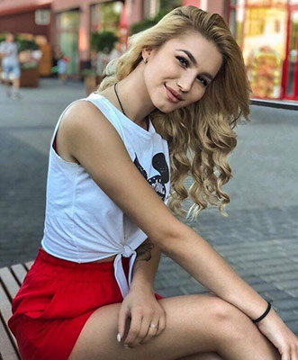 Kind lady Nadejda from Simferopol (Russia), 22 yo, hair color blonde