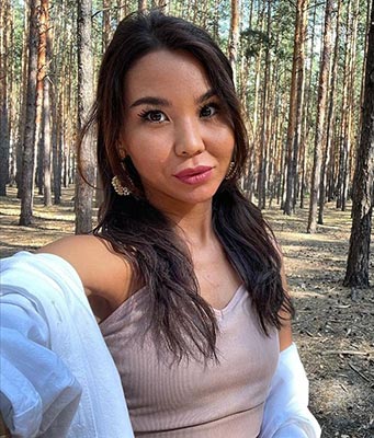 Modest bride Amina from Karaganda (Kazakhstan), 34 yo, hair color chestnut