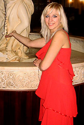 Positive lady Marina from Kiev (Ukraine), 34 yo, hair color blonde