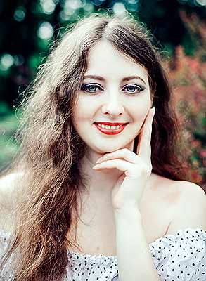 Cute woman Anna from Kherson (Ukraine), 35 yo, hair color chestnut